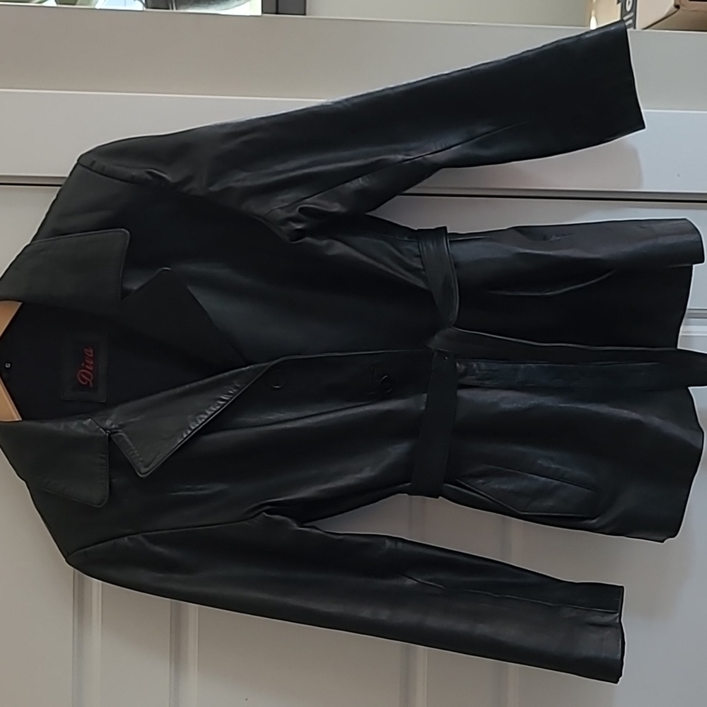 Diva leather jacket. Black. Size small